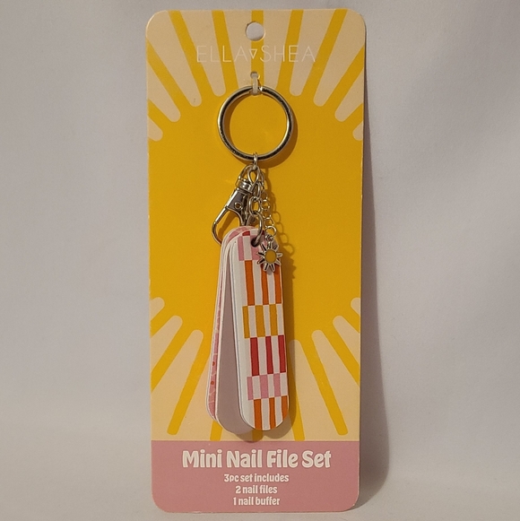 Mini Nail File Set Keychain Sun/Flowers - Picture 1 of 5